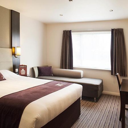 Premier Inn Derby River Lights Экстерьер фото