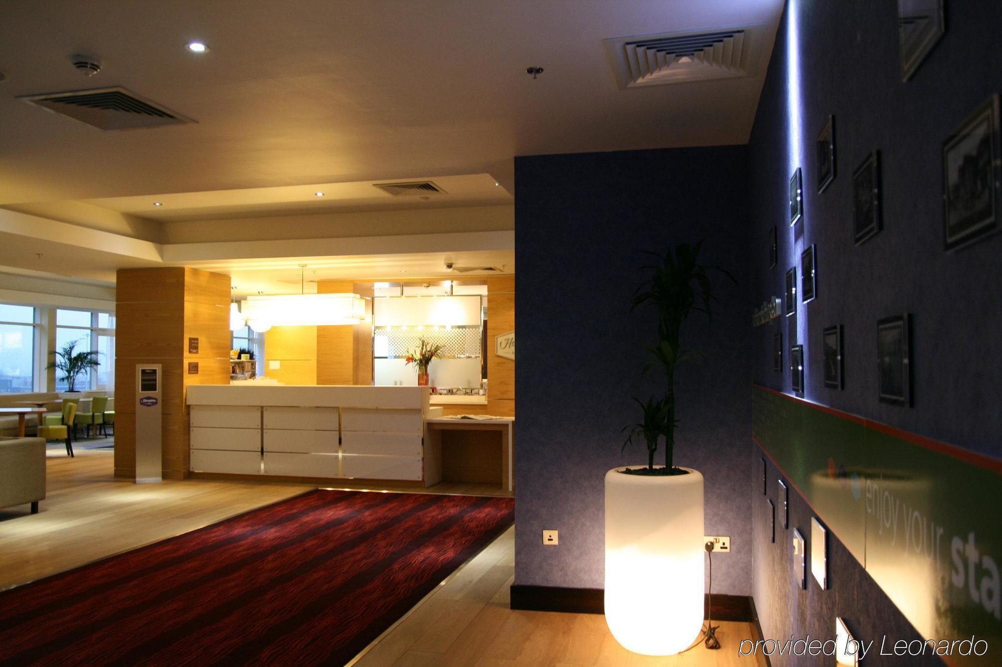 Premier Inn Derby River Lights Интерьер фото